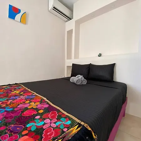 Room+Kitchenette+Pool+Roof!